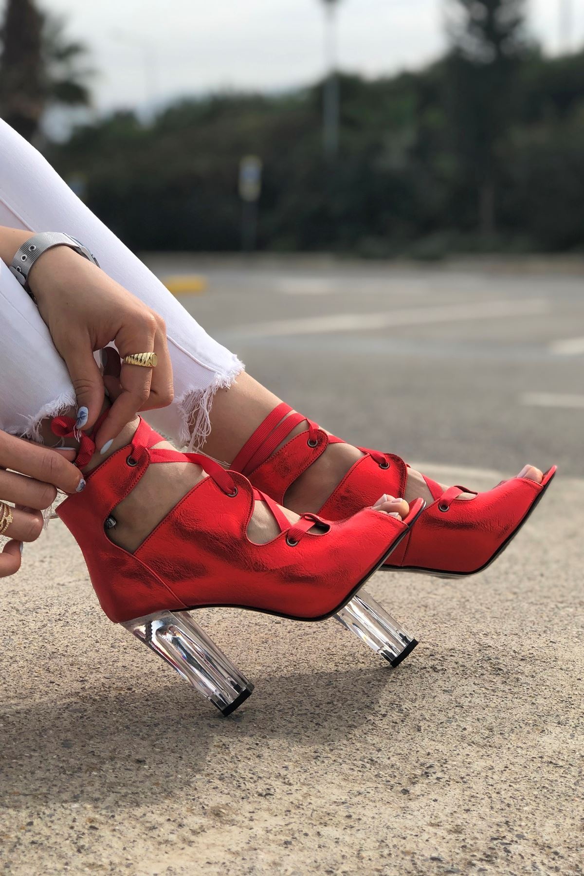 Amata Kırmızı Parlak Topuklu Kadın Ayakkabı
