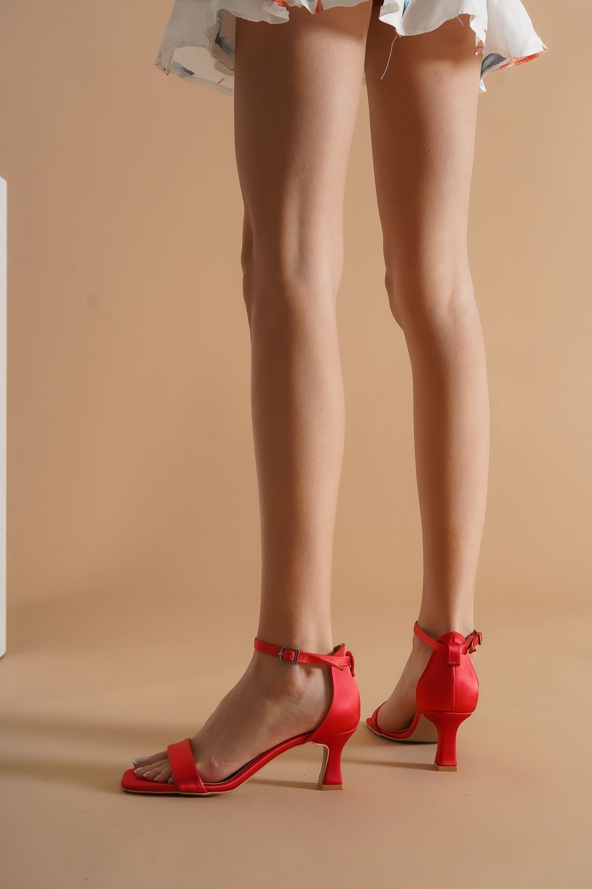 Quinn Kırmızı Saten  Topuklu Kadın Ayakkabı