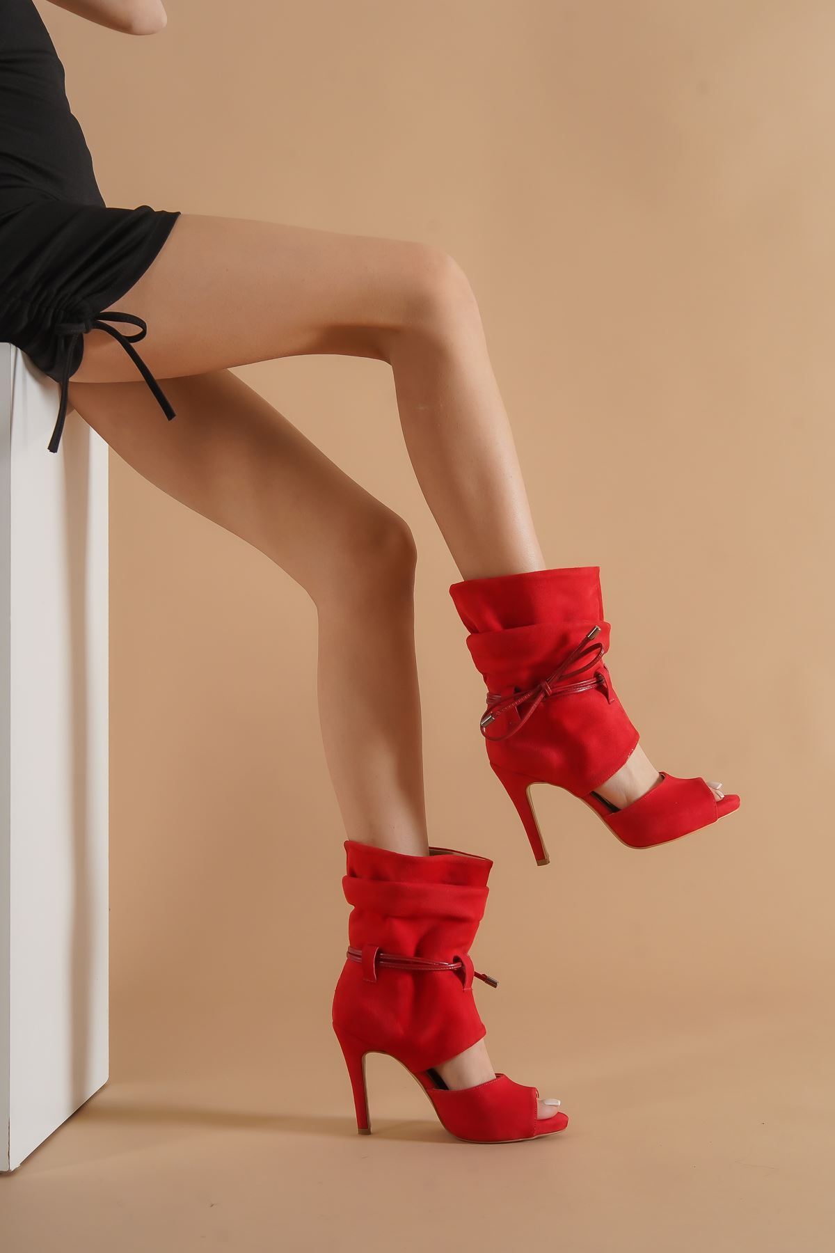 Juno Kırmızı Süet Topuklu Kadın Ayakkabı