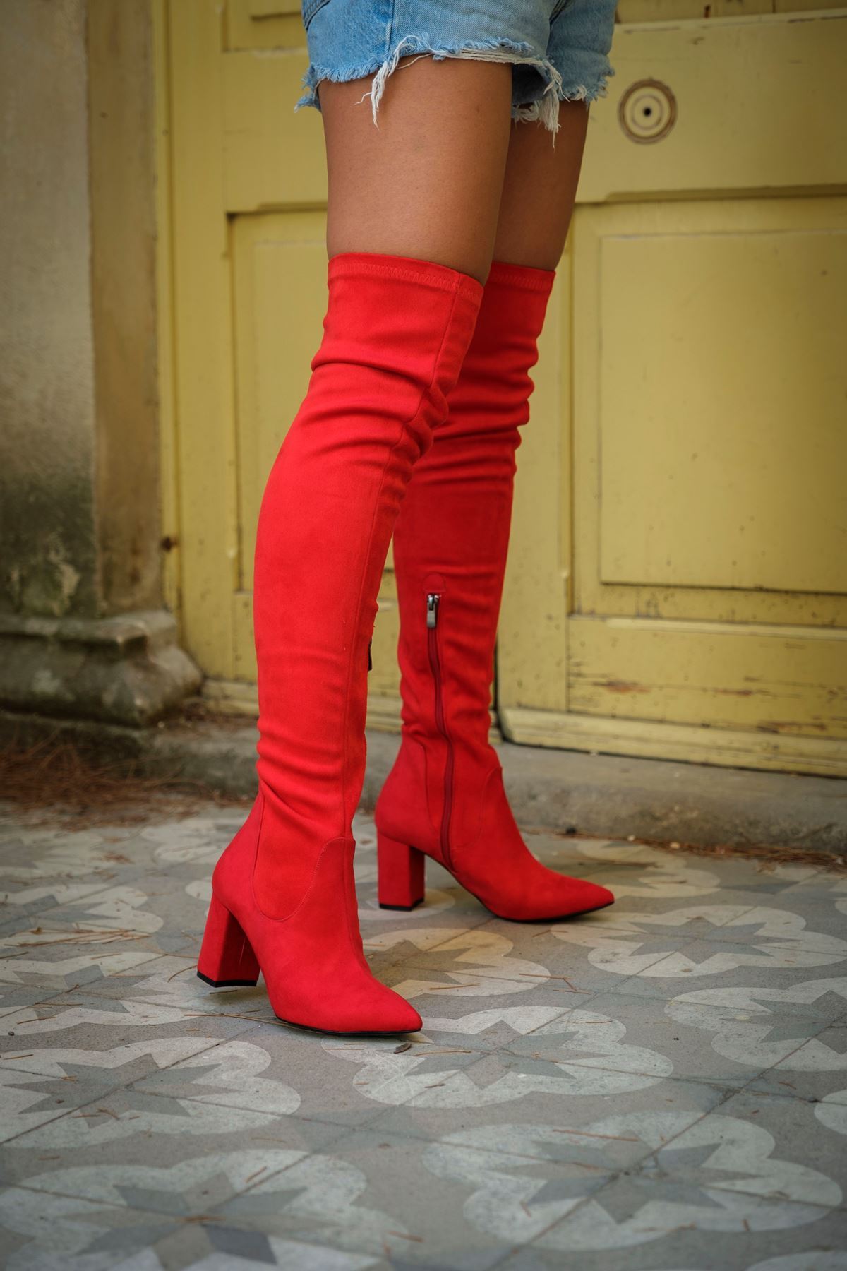 FireFly Kırmızı Süet Diz Üstü Alçak Topuklu Kadın Çizme