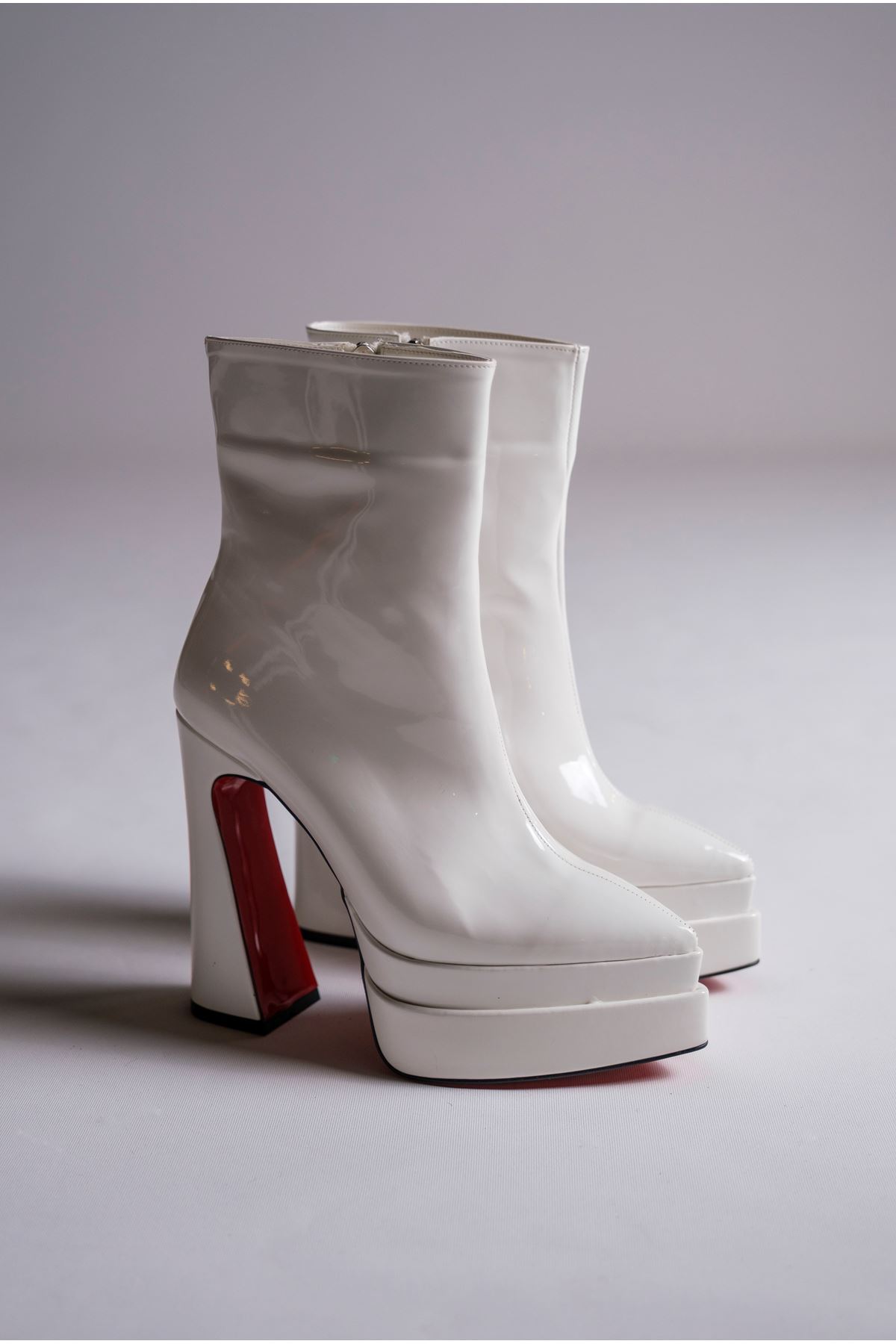 Beyaz Rugan Çift  Platform Özel Tasarım Kadın Bot Ayakkabı Mojo