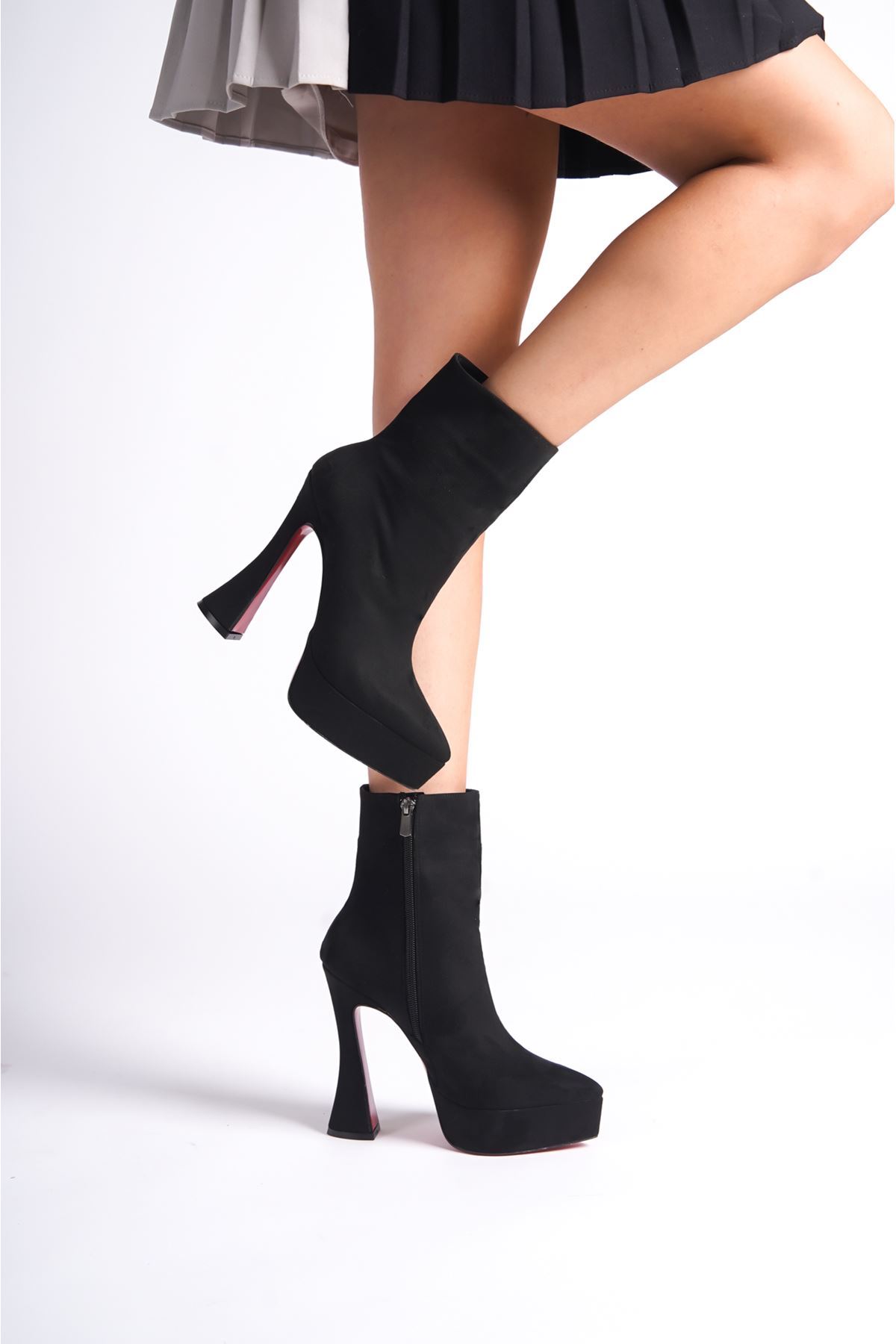 Siyah Süet Platform Tasarım Kadın Çizme Orta Topuklu Ayakkabı Space