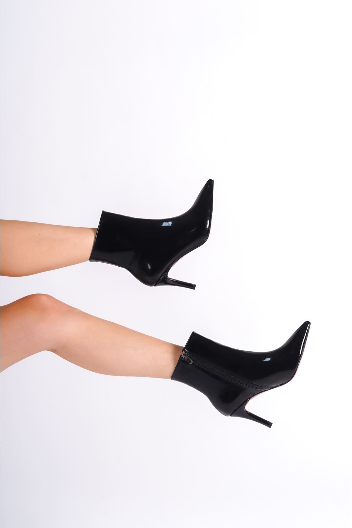 Siyah Rugan Kadın İnce Topuklu Ayakkabı Stiletto Deco
