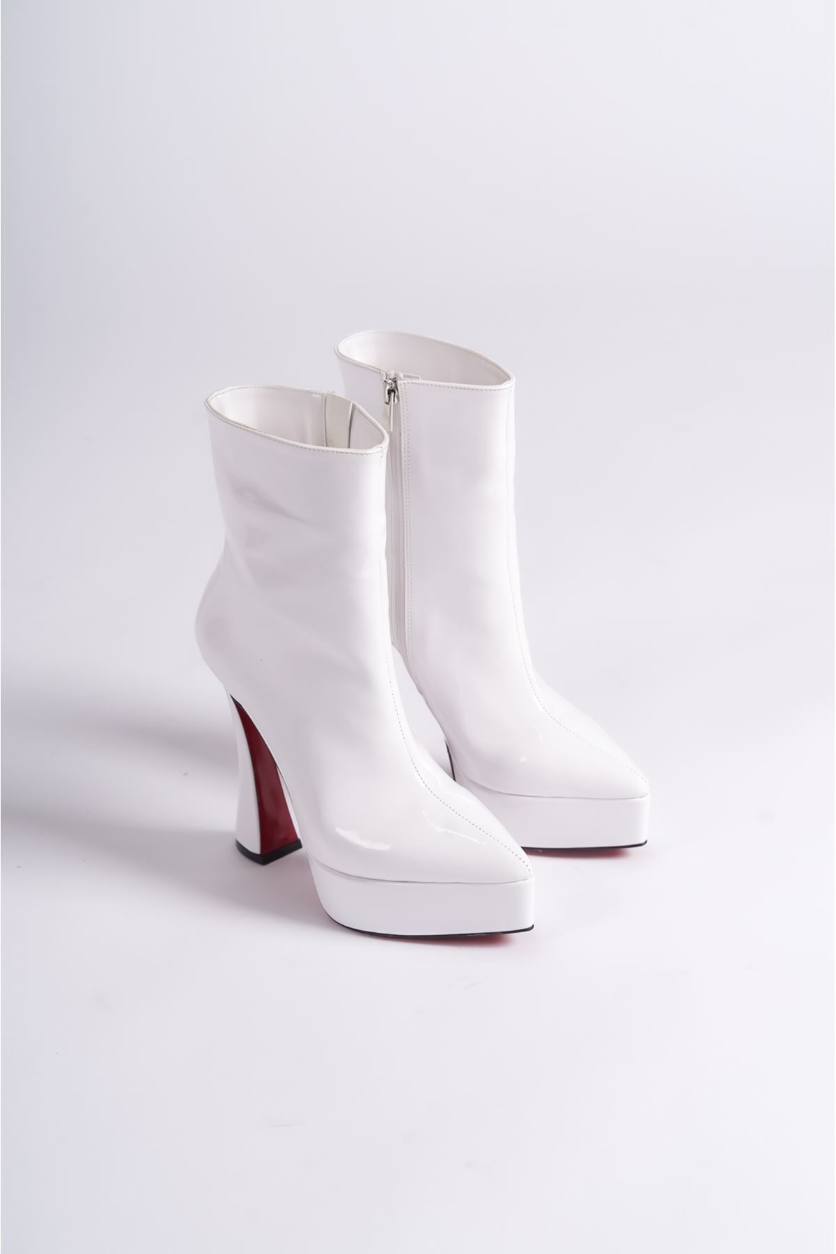 Beyaz Rugan Platform Tasarım Kadın Çizme Orta Topuklu Ayakkabı Space