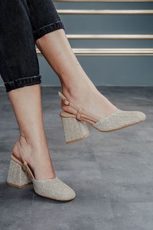 Bej Hasır Cilt Baretli Kalın Topuklu Ayakkabı Niloya