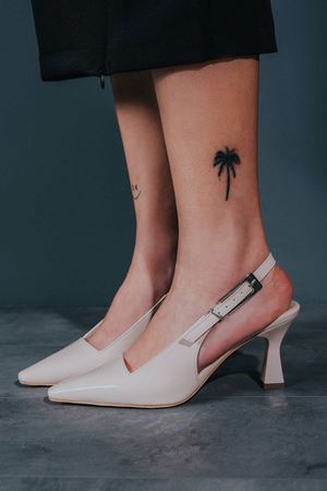 Bej Rugan Tasarım Tokalı Kadın Topuklu Ayakkabı Niola