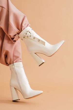 Beyaz Cristina Topuklu Kadın Bot