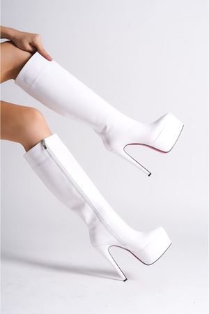 Beyaz Rugan Platform Özel Tasarım İnce Topuklu Kadın Çizme Carmen