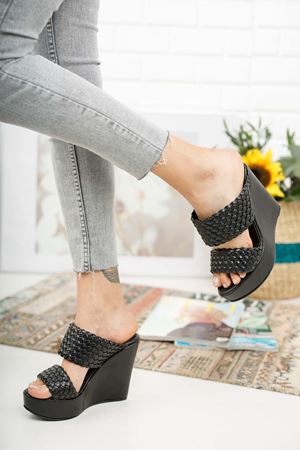 Cornell Dolgu Topuklu Kadın Terlik