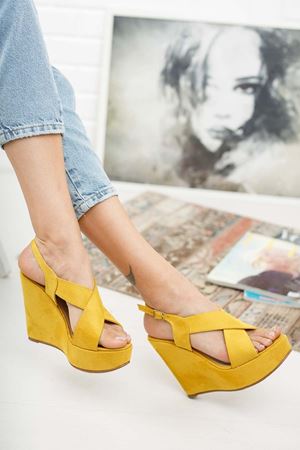 Daniela Süet Dolgu Topuklu Kadın Ayakkabı