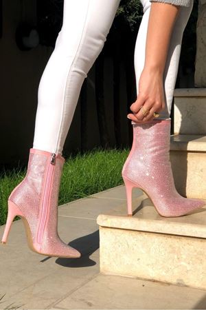 Pembe Patters Taşlı Topuklu Bot