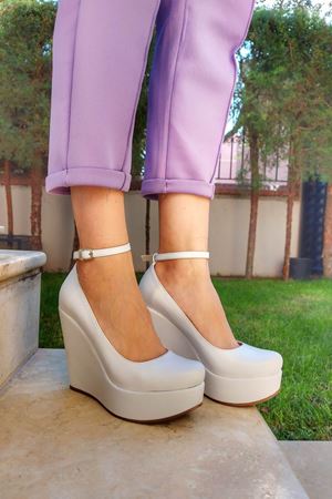 Pihu Dolgu Topuklu Bot