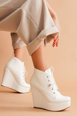 Rosta Bağcıklı Dolgu Topuklu Kadın Bot