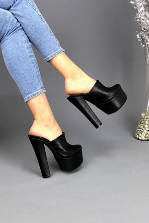 Siyah Davida Siyah Cilt Topuklu Kadın Terlik