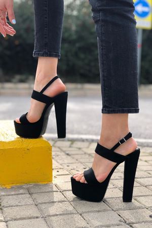 Siyah Lucy Topuklu Kadın Ayakkabı