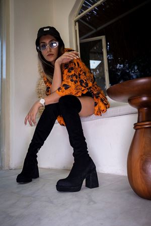 Siyah Süet Tasarım Alçak Platform Kadın Ayakkabı Emery