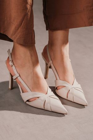 Bej Cilt Sivri Burun Topuklu Ayakkabı Koni