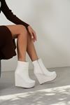 Beyaz Cilt Daina Dolgu Topuklu Kadın Bot